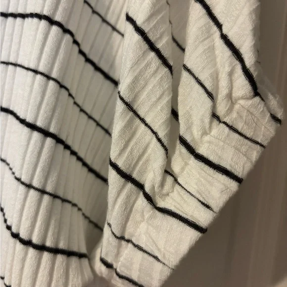 Luke new, black/white stripe tunic top, size medium bought from boutique store - Picture 2 of 7